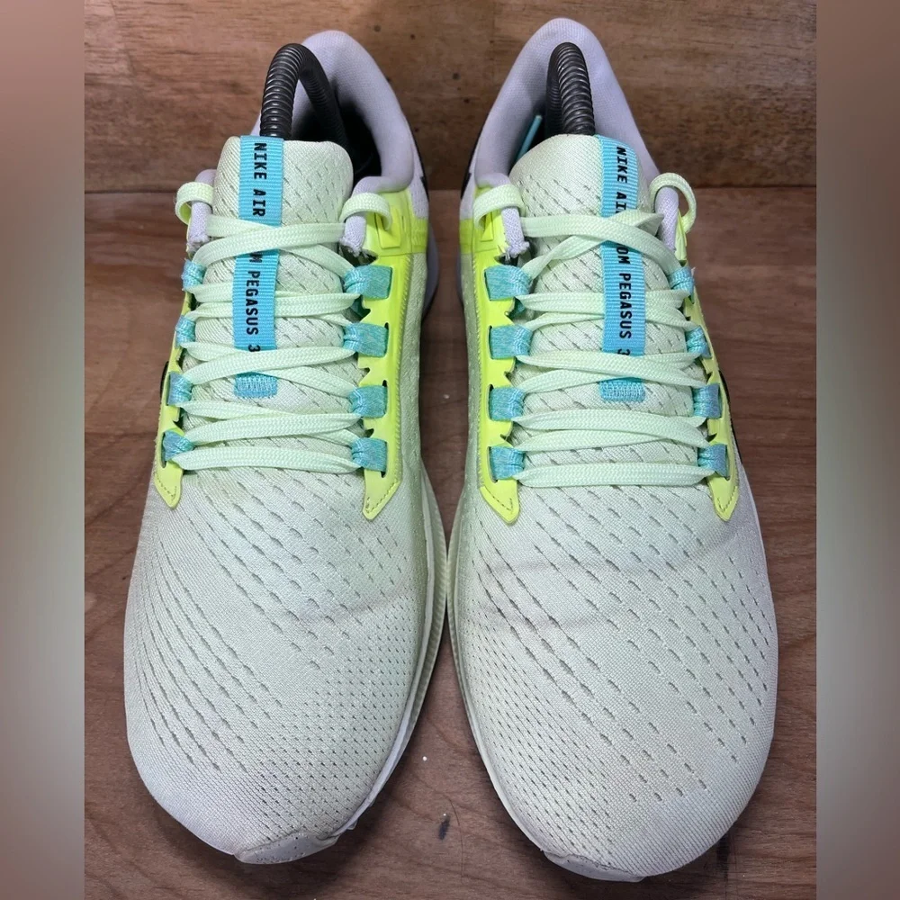 Nike Air Zoom Pegasus 38 Womens Size 9.5 Running Shoes Sneakers Barely Volt - Picture 3 of 12